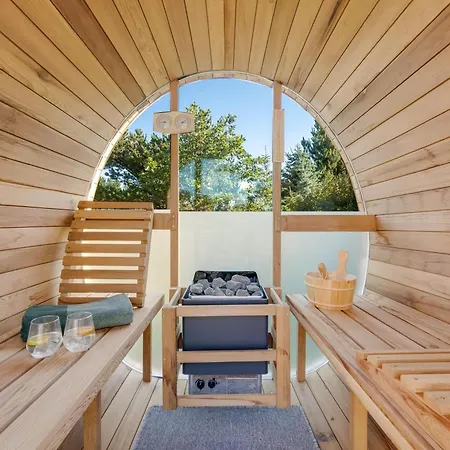 Newly Renovated With Outdoor And Outdoor Sauna By The Fjord Hébergement de vacances